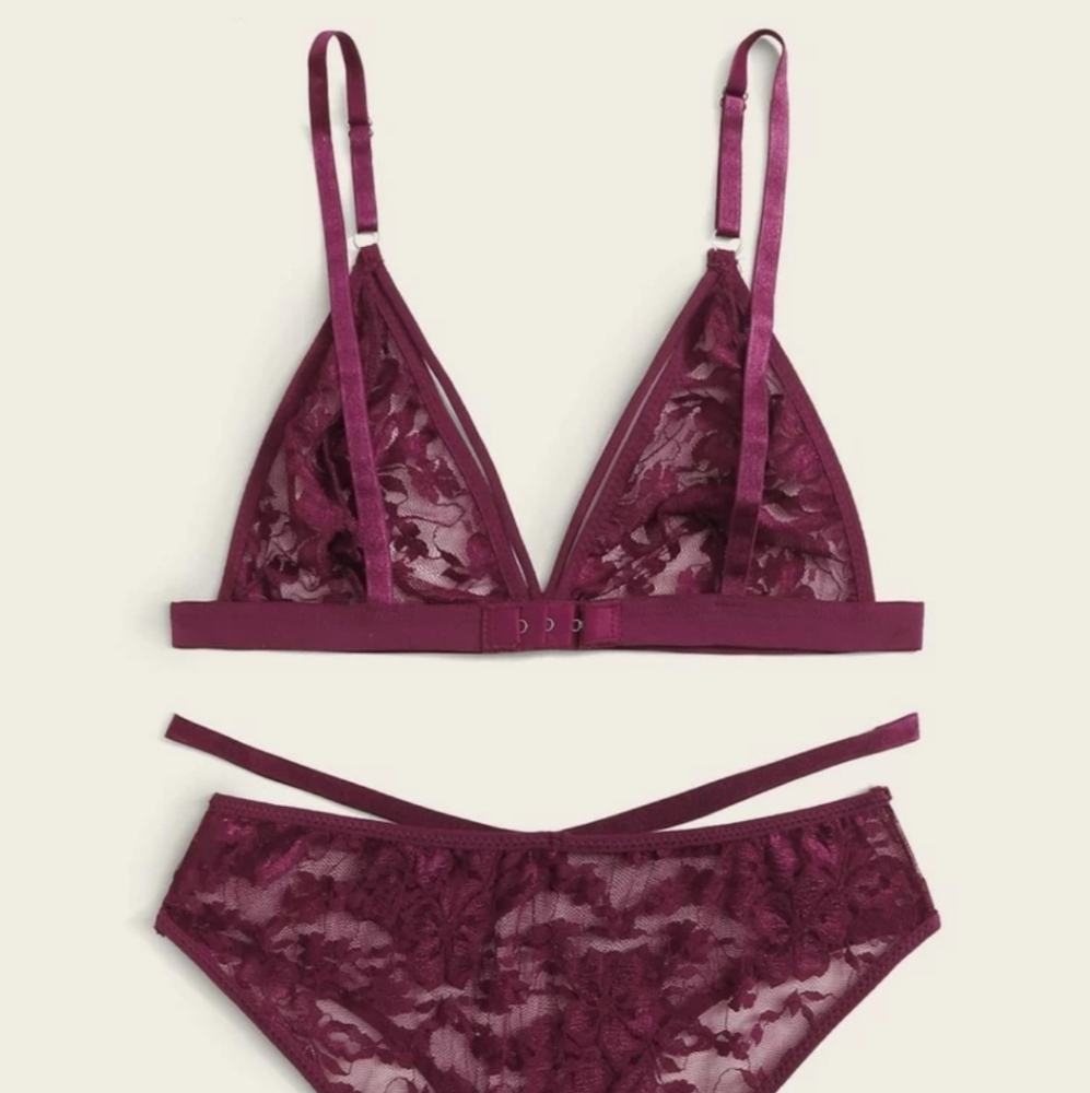 Lingerie - Picture 5 of 6